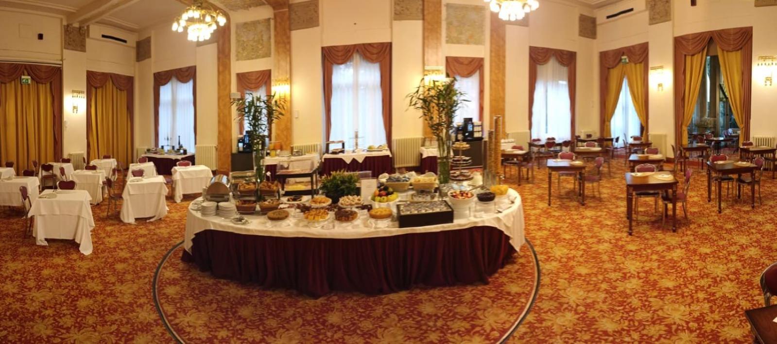 Palace Grand Hotel Varese Exterior foto