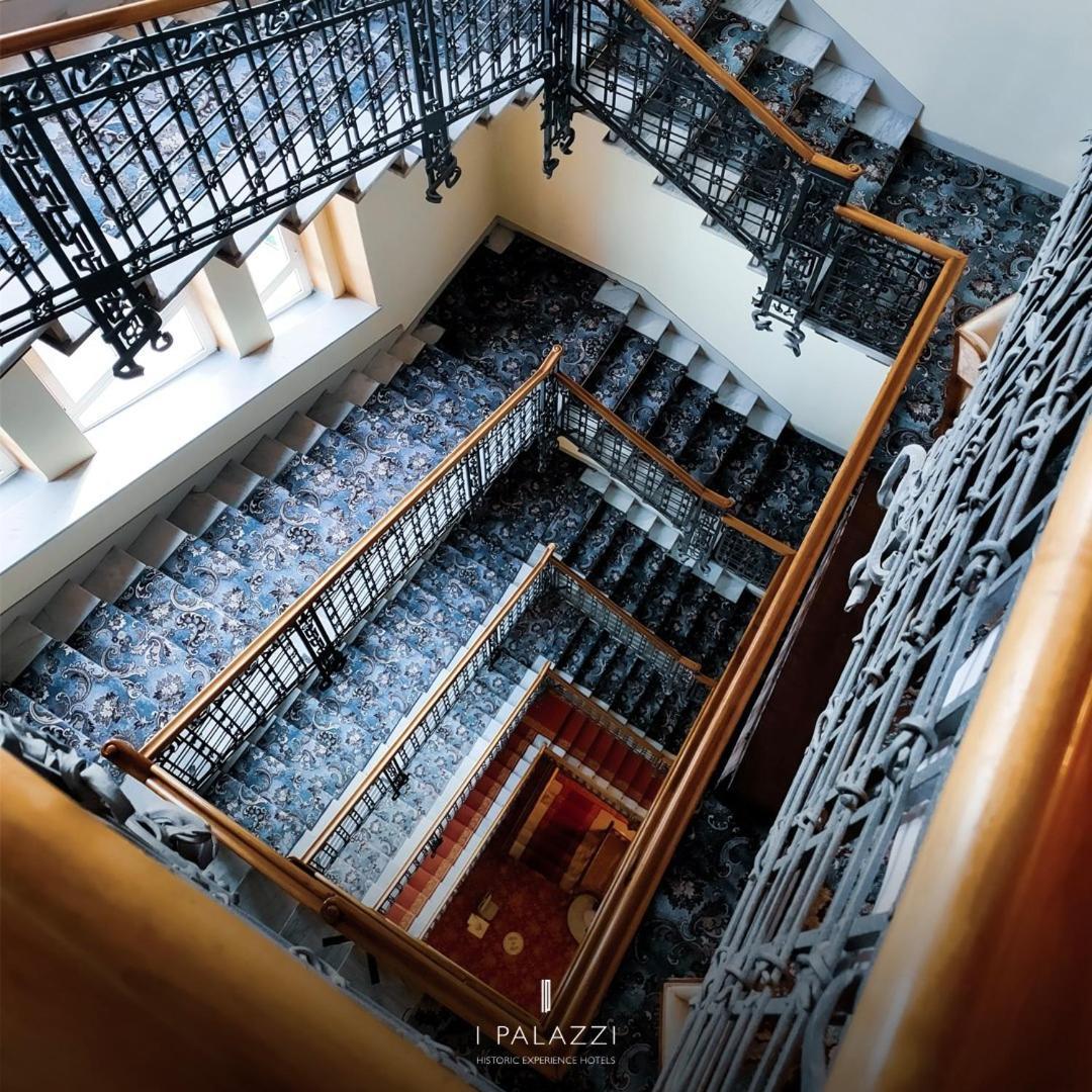 Palace Grand Hotel Varese Exterior foto