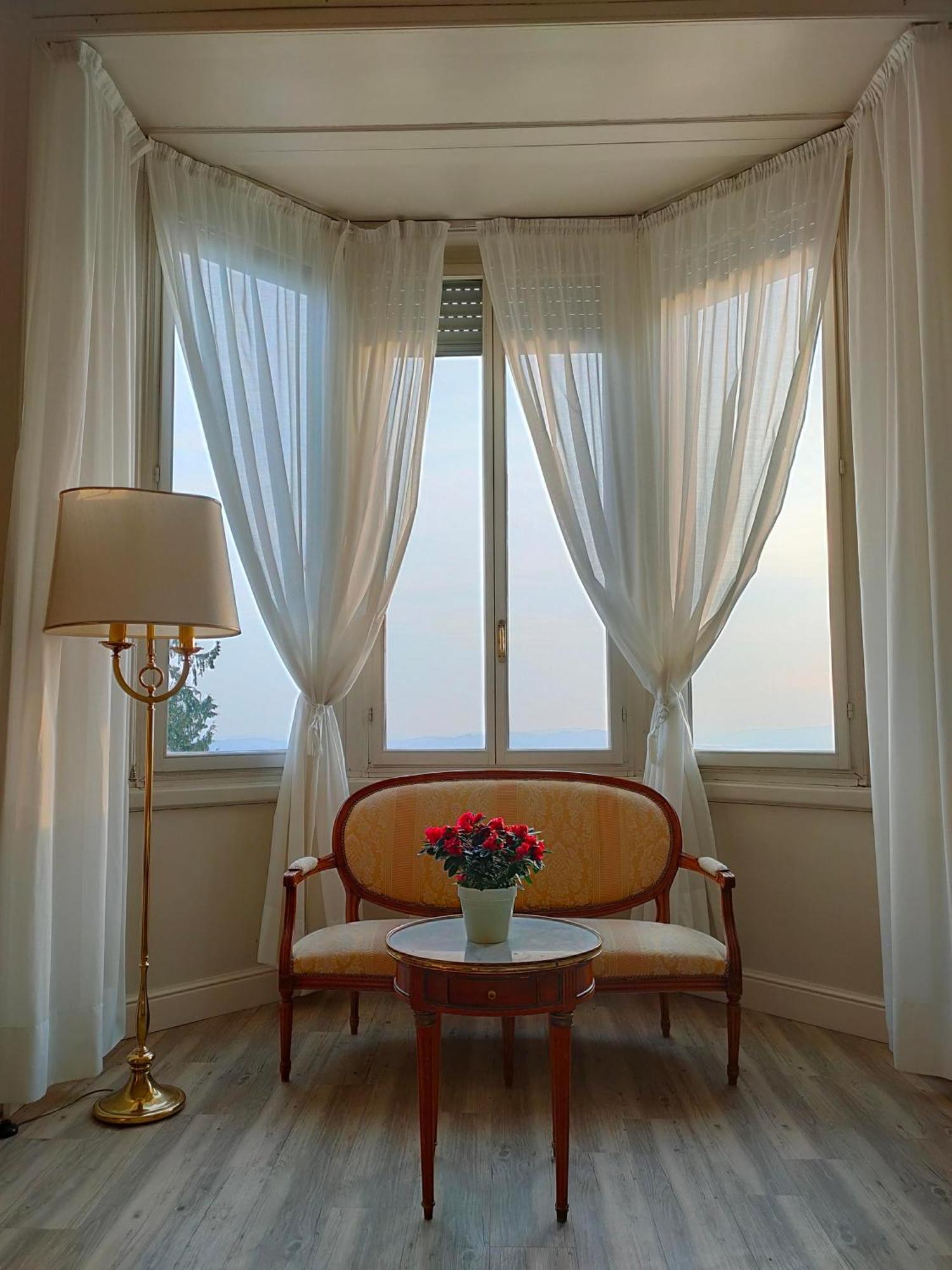Palace Grand Hotel Varese Exterior foto
