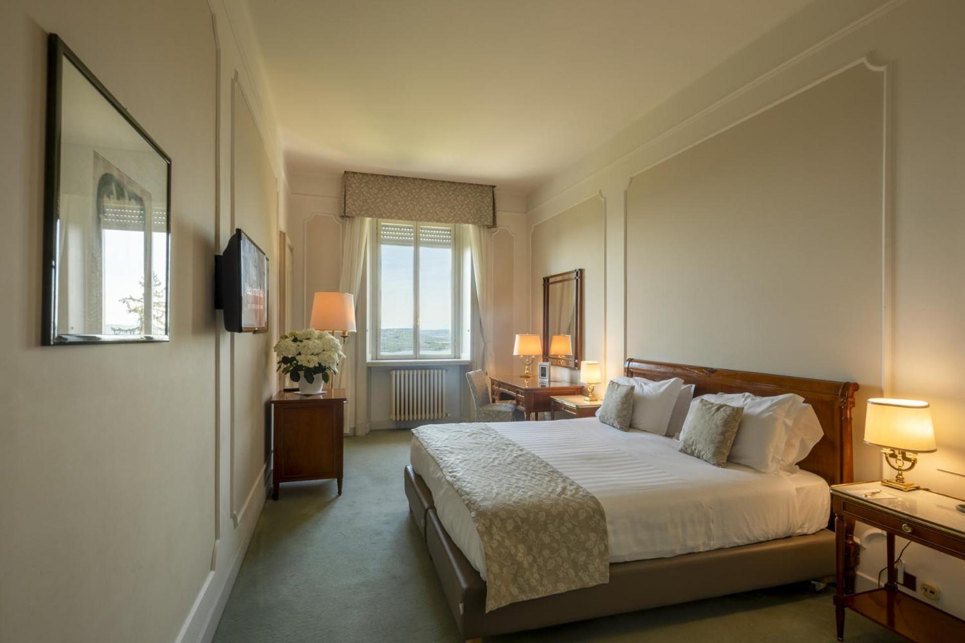 Palace Grand Hotel Varese Exterior foto