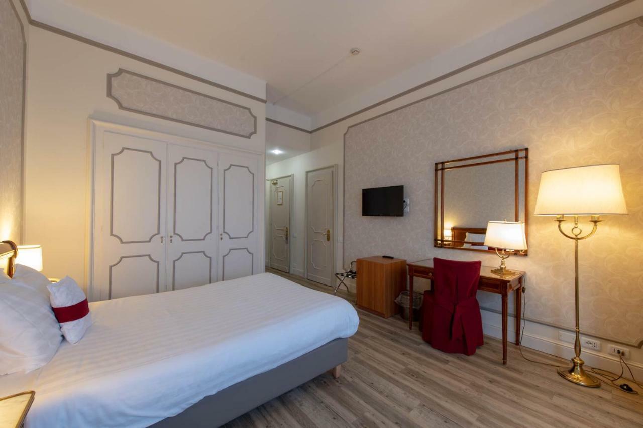 Palace Grand Hotel Varese Exterior foto